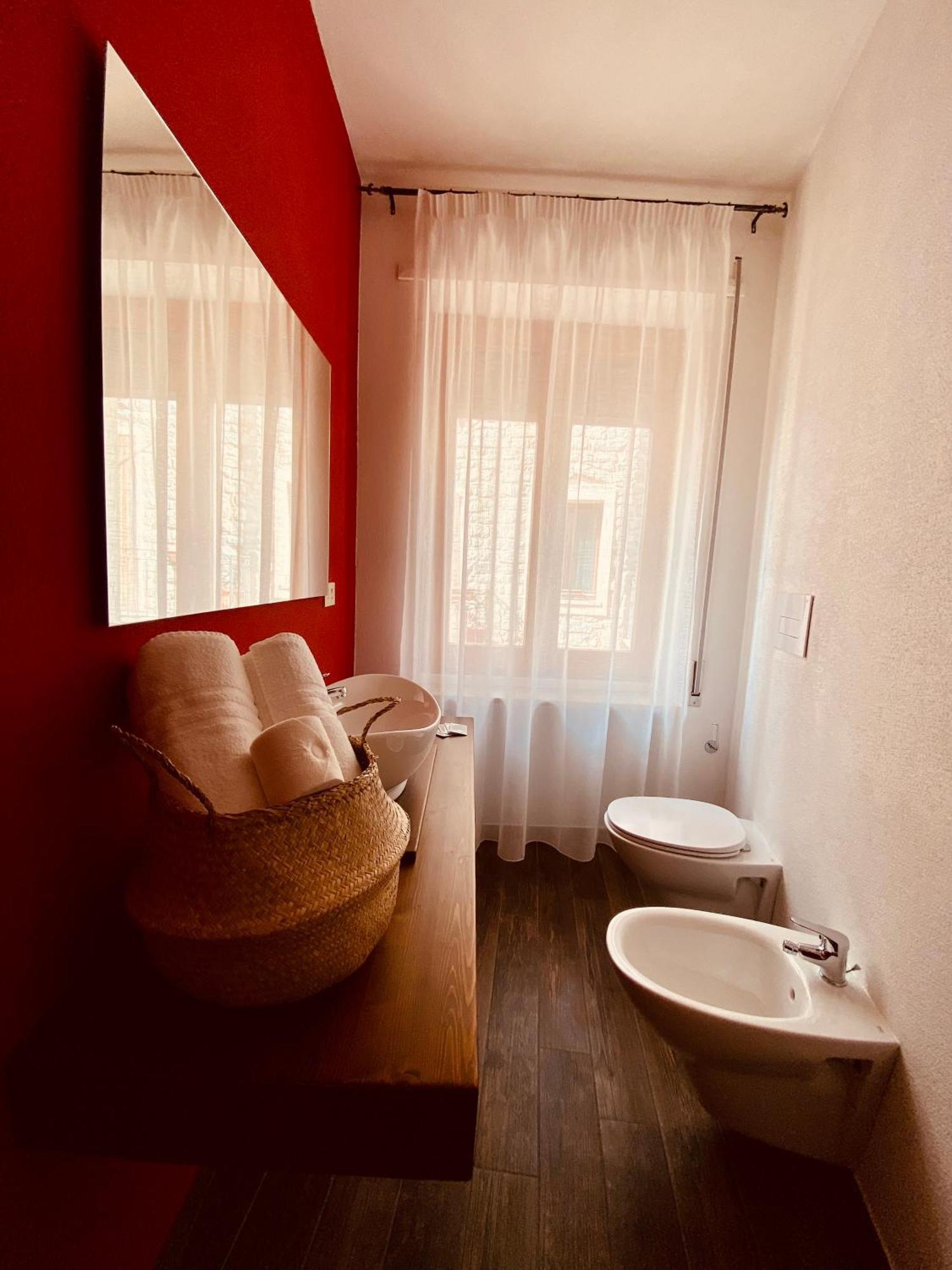 Carrales Guest House Нуоро Экстерьер фото