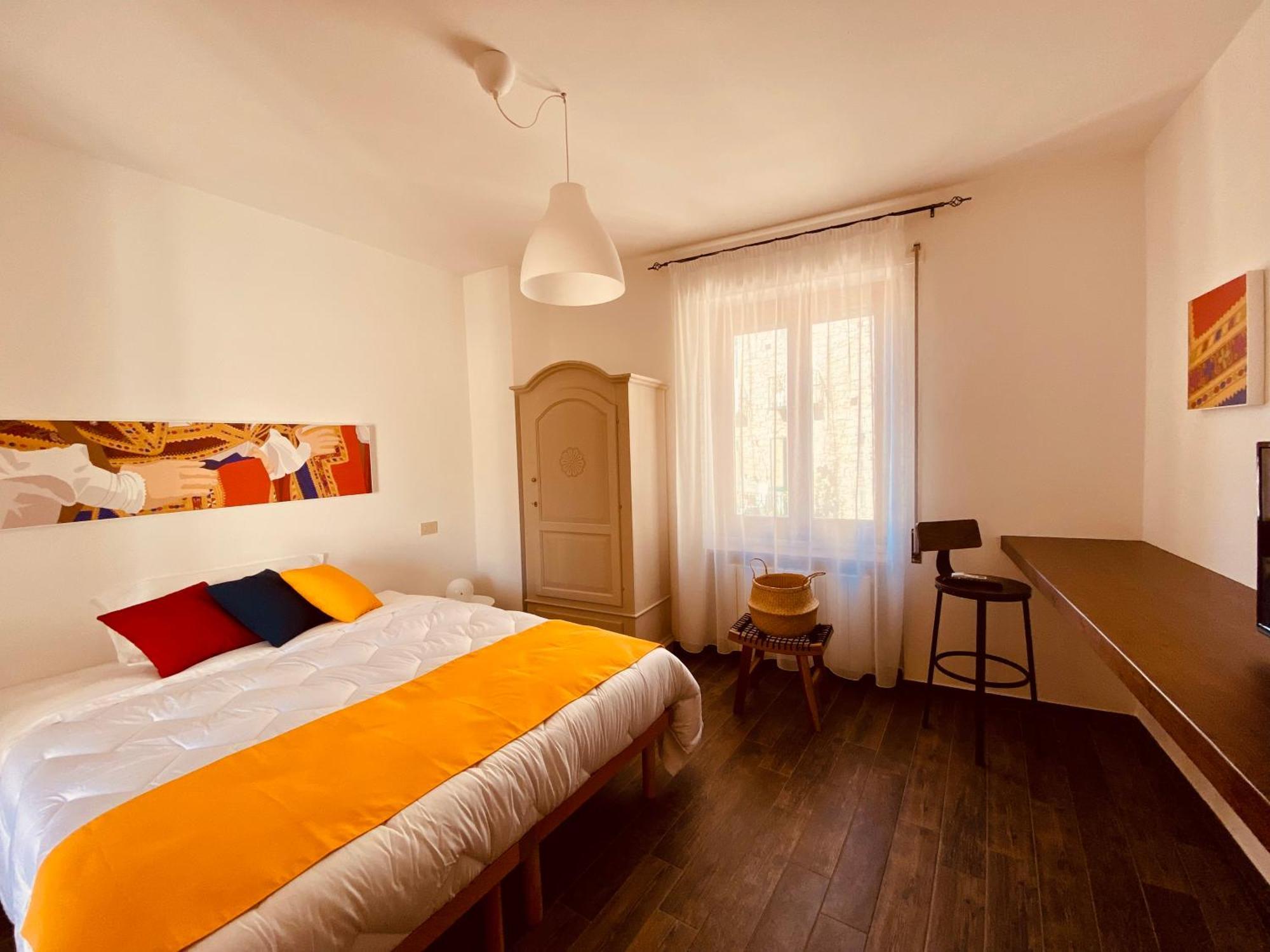 Carrales Guest House Нуоро Экстерьер фото
