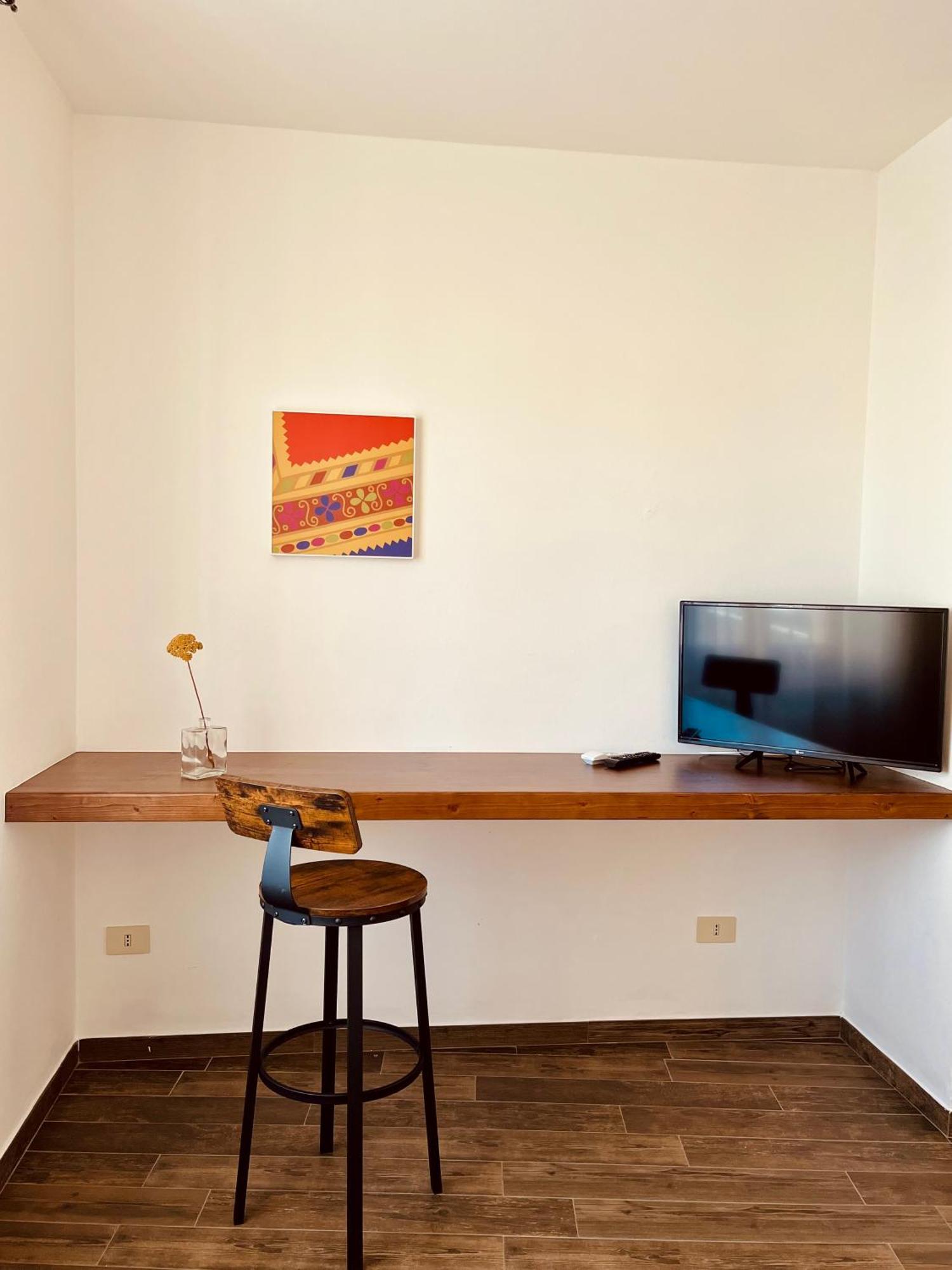 Carrales Guest House Нуоро Экстерьер фото