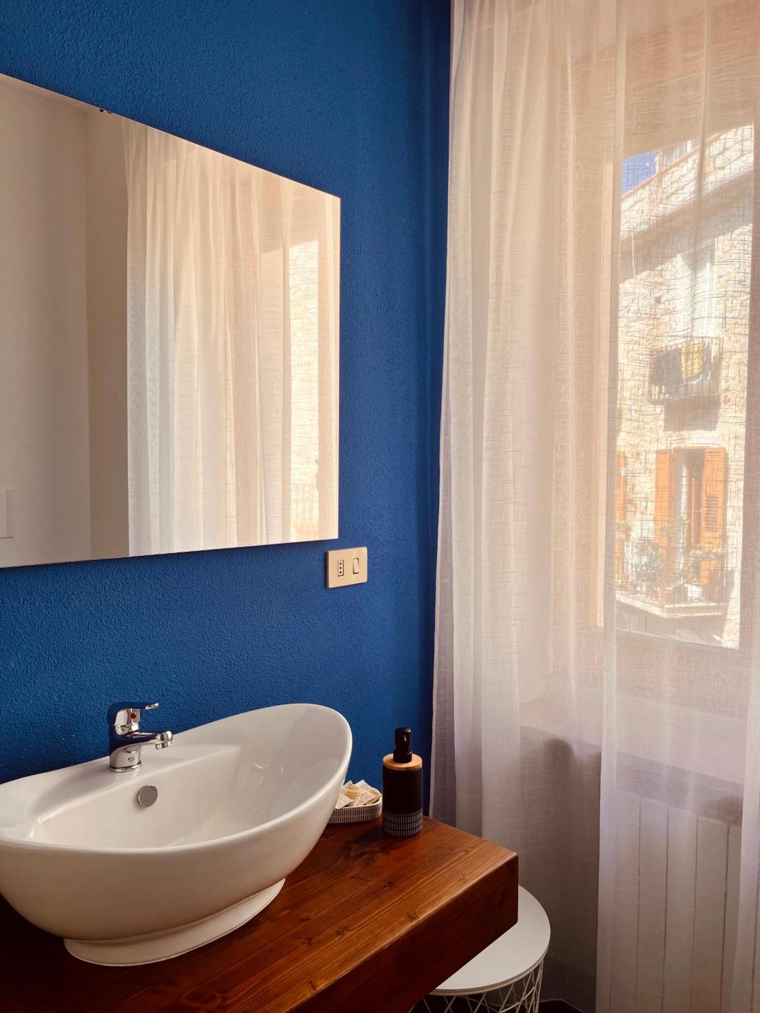 Carrales Guest House Нуоро Экстерьер фото
