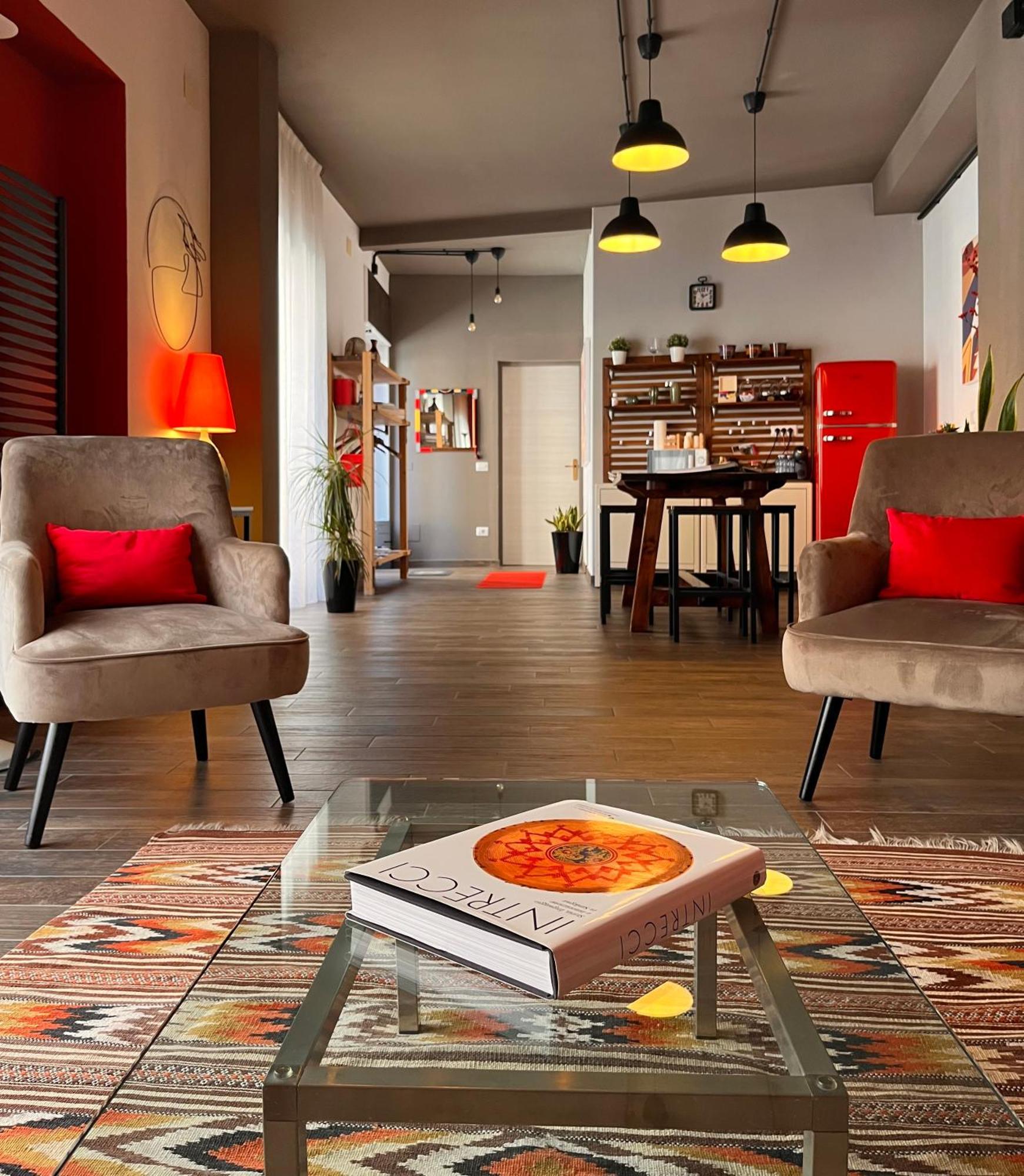 Carrales Guest House Нуоро Экстерьер фото